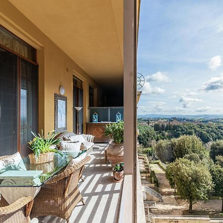 Porta Tufi Luxury Apartment With Private Parking! Siena Zewnętrze zdjęcie