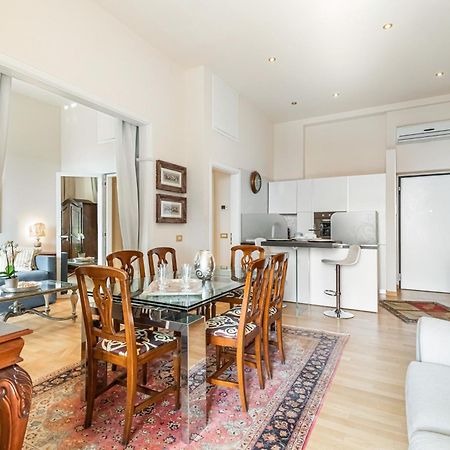 Porta Tufi Luxury Apartment With Private Parking! Siena Zewnętrze zdjęcie