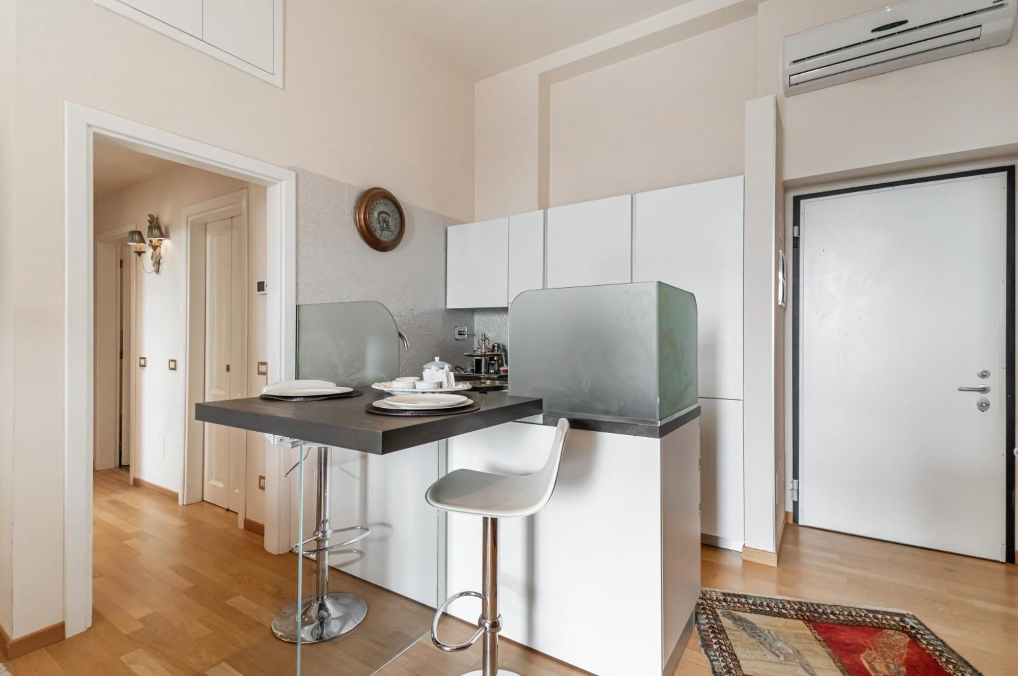 Porta Tufi Luxury Apartment With Private Parking! Siena Zewnętrze zdjęcie